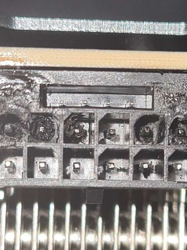 RTX 4080 4090 Melted Connectors